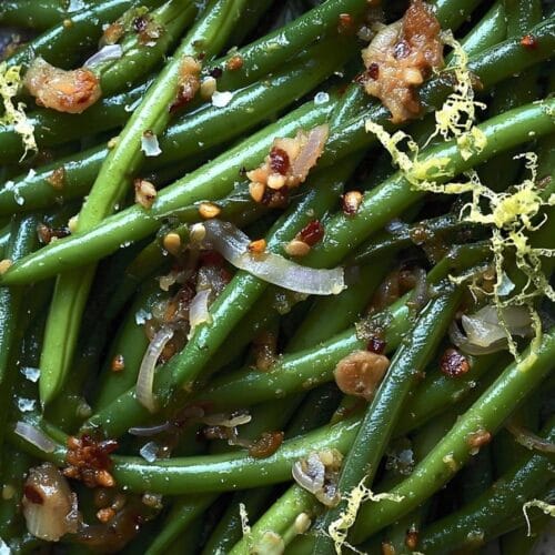 Thanksgiving Spicy Garlic Green Beans