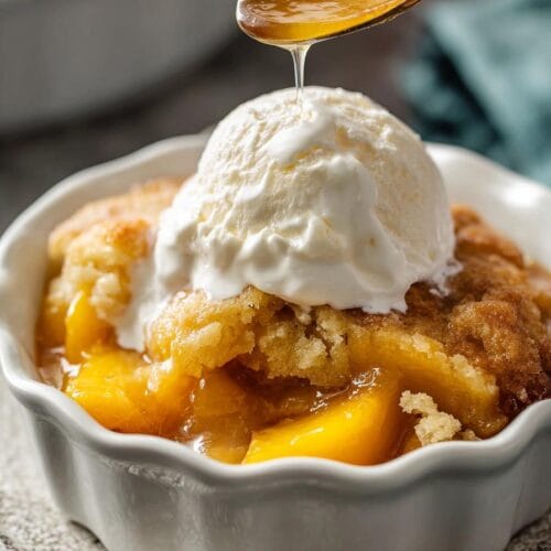 Classic Southern Peach Cobbler Recipe2