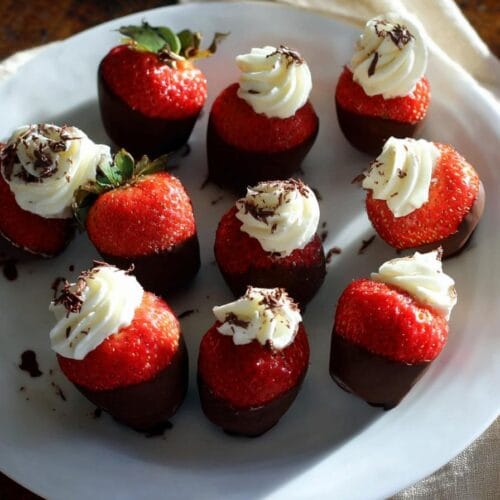 Chocolate Covered Cheesecake Strawberries