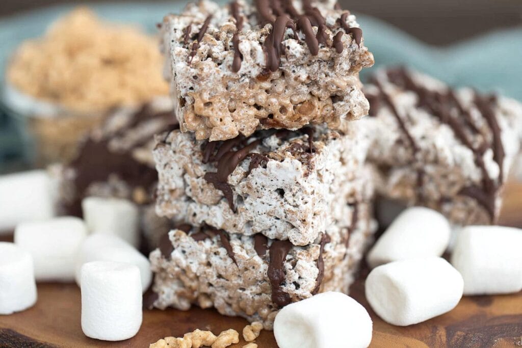 Muddy Buddy Krispie Treats