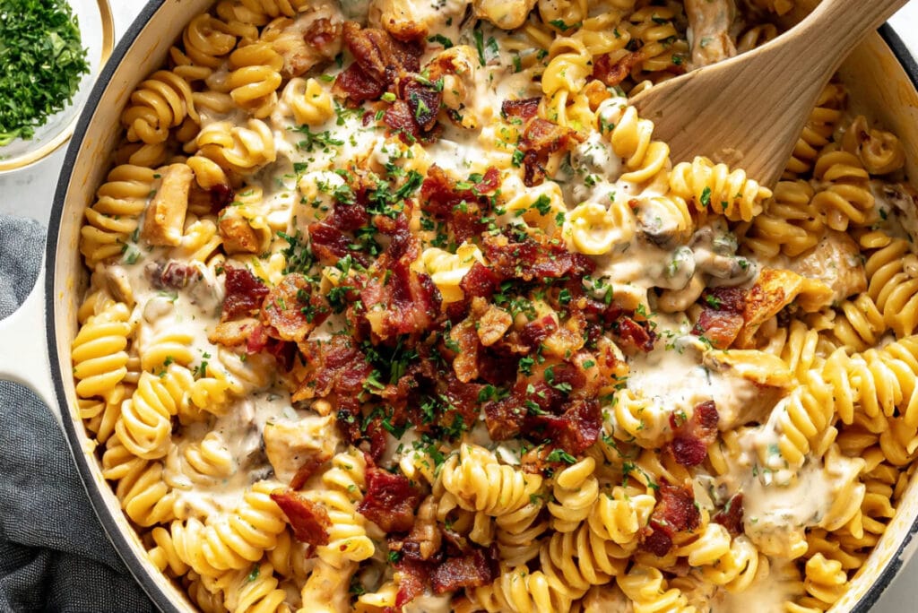 One-Pot Chicken Bacon Ranch Pasta