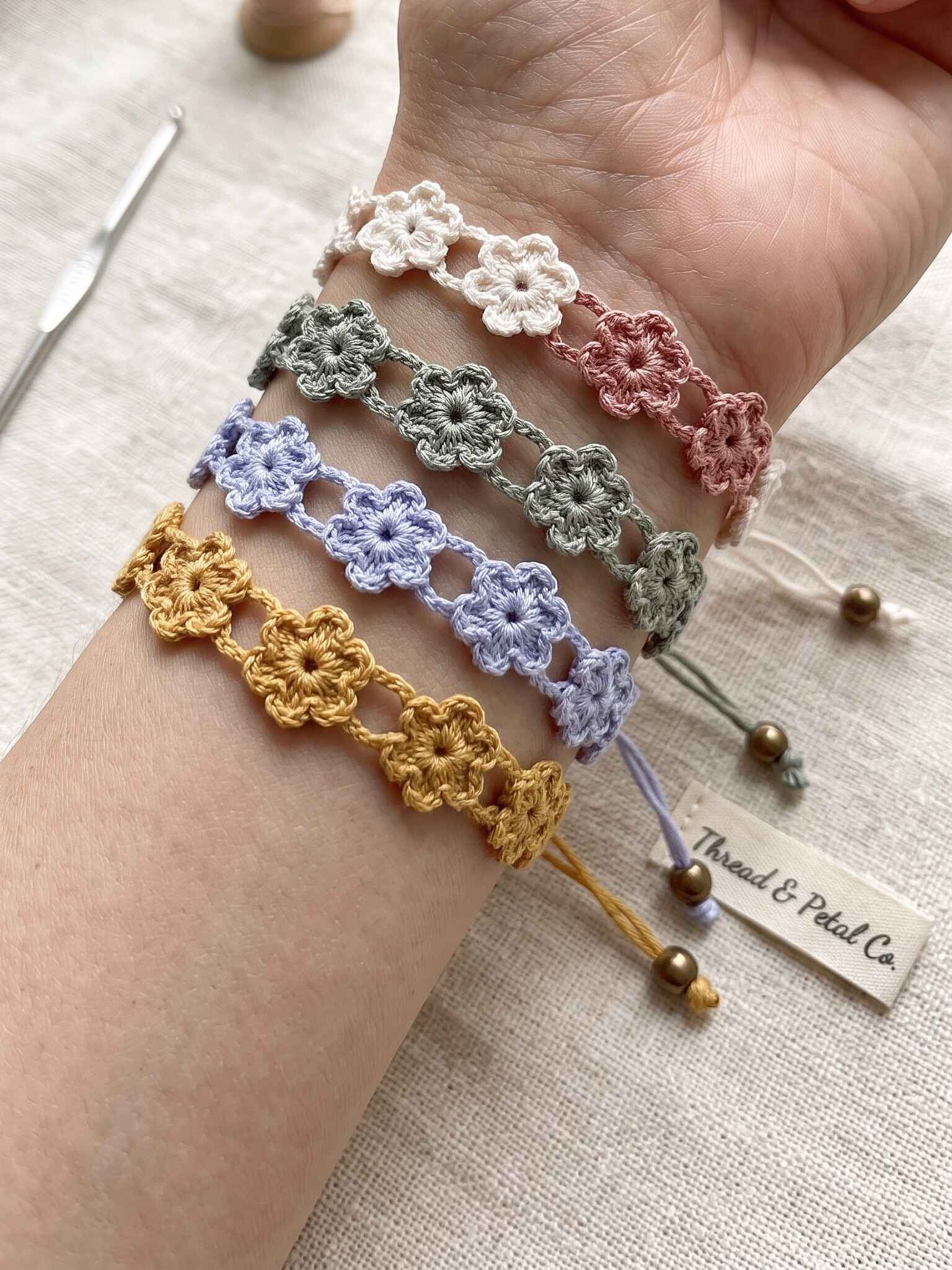 crochet flower bracelet pattern