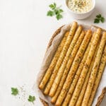 garlic bread sticks thin and crispy